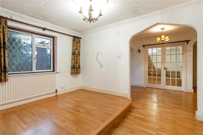 Dining & Entrance