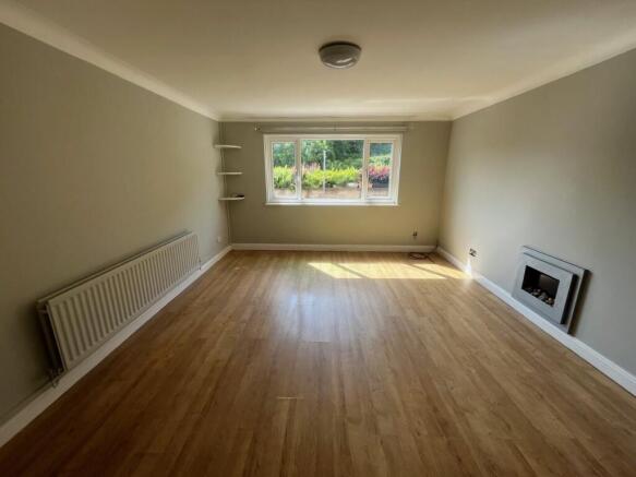2 bed Bungalow to rent Image 4