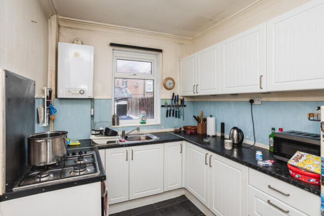2 bed Terraced for sale Image 6