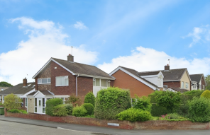 2, Lyndon Grove, East Boldon NE36 0NP