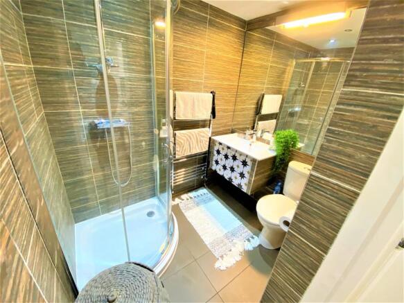 Shower Room.jpg