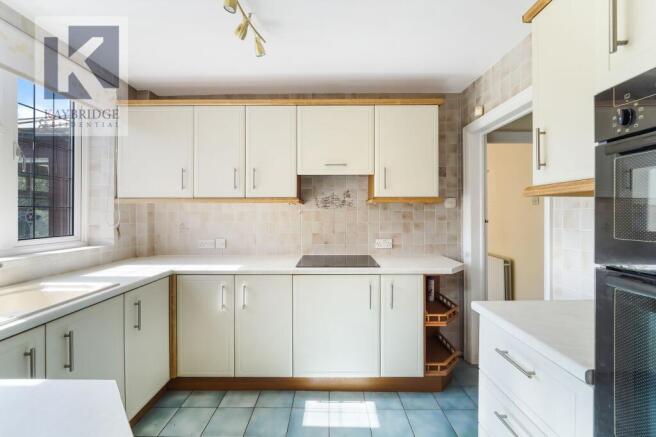 Waverley Road, Epsom, KT17 photo 4