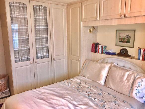 Bedroom 1(2)