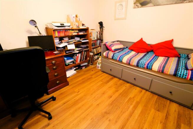 Bedroom 4/Study