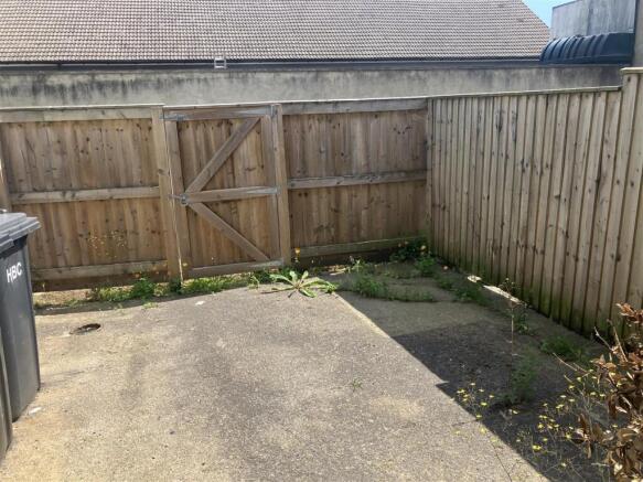 2 bed Terraced for sale Image 9
