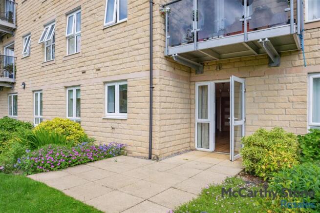 2 bed Apartment for sale Image 4