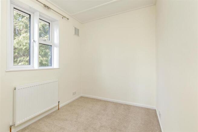 10 Heather Way-10.jpg