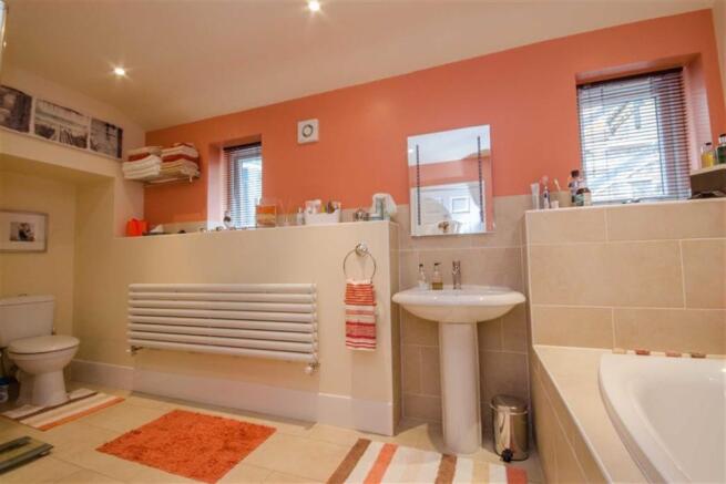 LUXURY BATHROOM