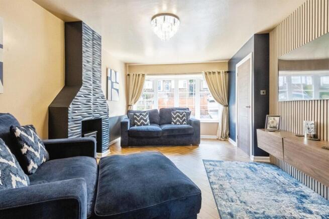 3 bed Terraced for sale Image 5