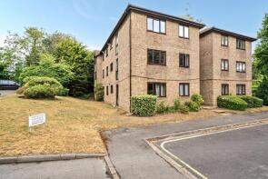 23, Calluna Court, Woking GU22 7HU