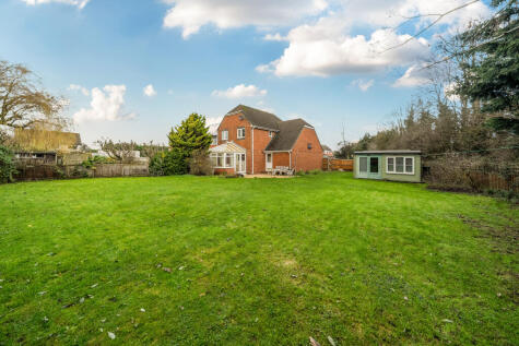 The Meadows, Hook, SN4