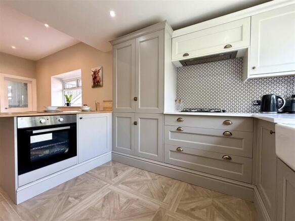 4 bed End of Terrace for sale Image 6