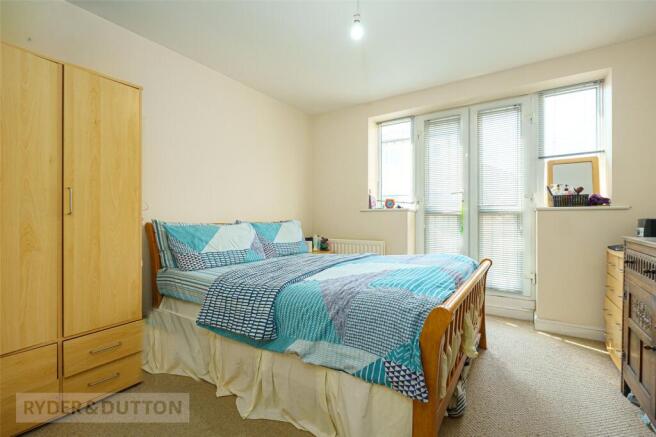 2 bed Apartment for sale Image 6