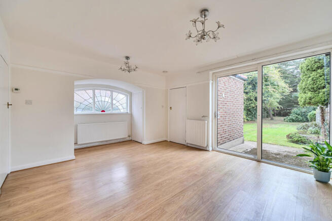 1360552-5-68d952c...