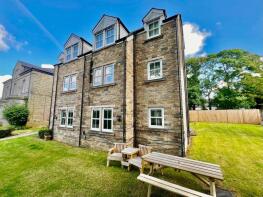 Apartment 4, 129 Westbury Gardens, Spen Lane, West Park, Leeds LS16 5BF
