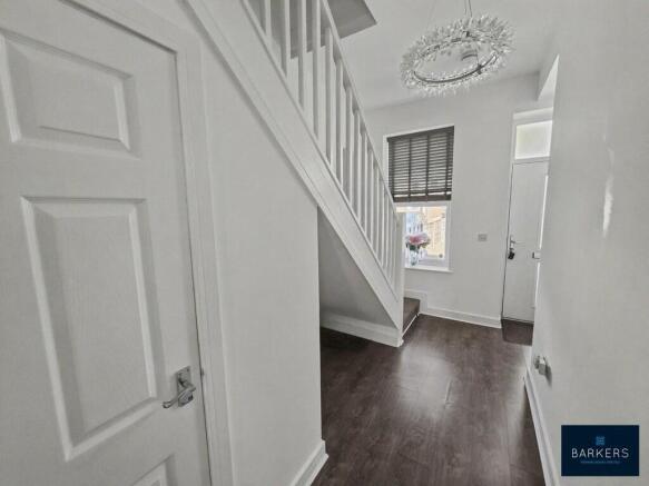 3 bed Terraced for sale Image 7