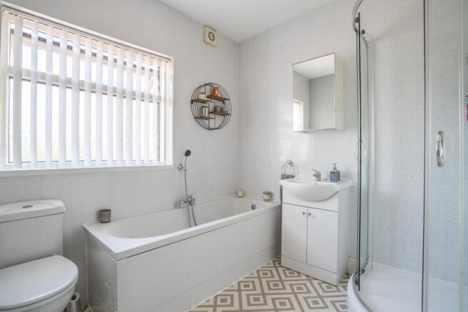 3 bed Detached for sale Image 11