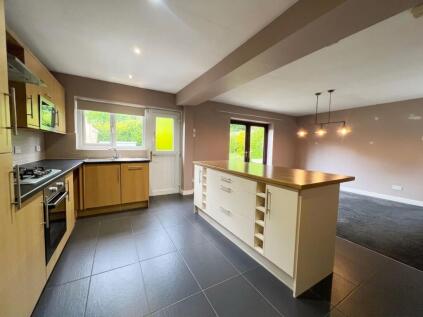 The Bungalow, Fenay Bridge Road, Fenay Bridge, HD8