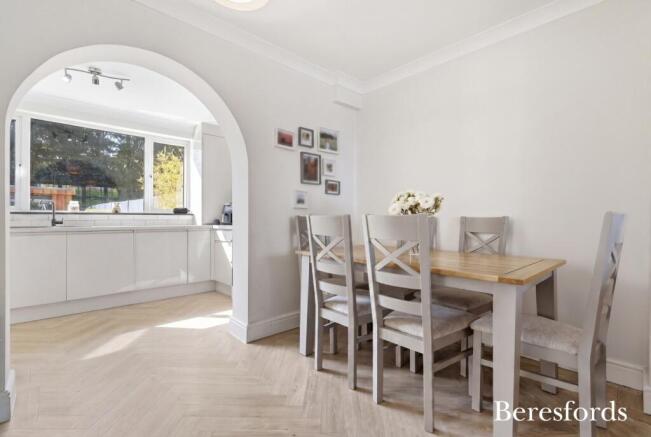 Linley Crescent, Romford, RM7 photo 4