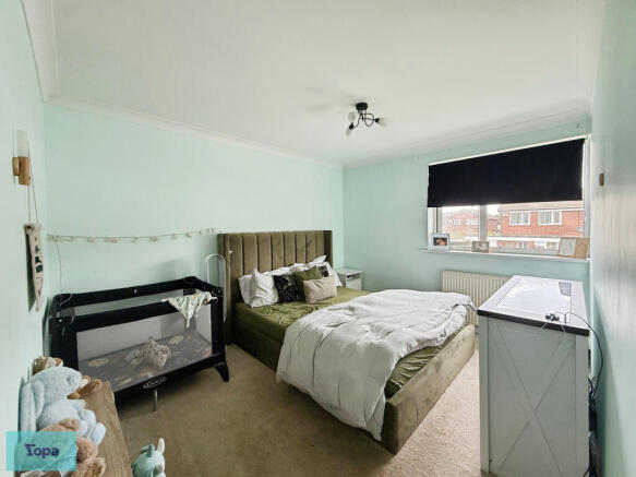 3 bed Semi-Detached for sale Image 9