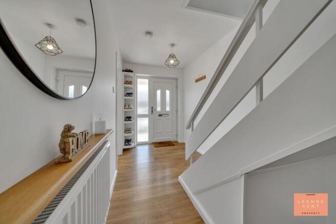 House in Caerphilly, St Martins - More