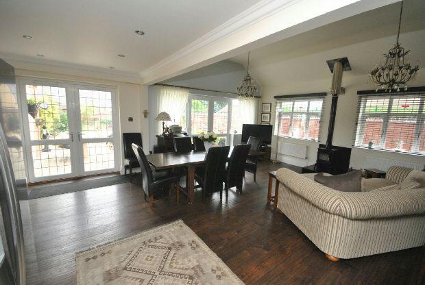 Living Area 2nd Phot