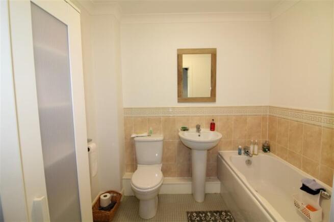 2 bed Flat to rent Image 4
