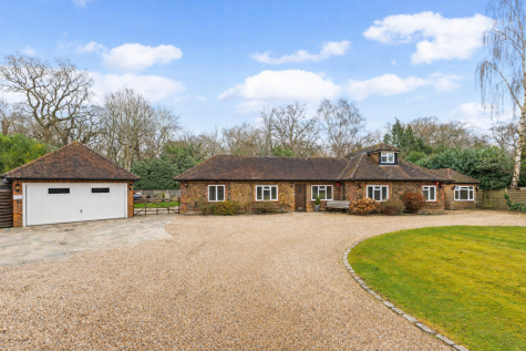Grange Gardens, Farnham Common, SL2