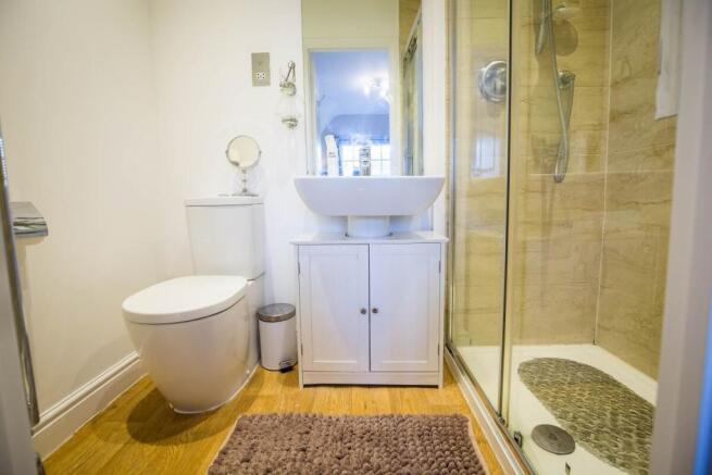 En-Suite Shower