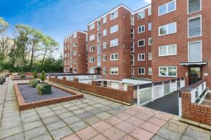20, 17 Baronsmede, Branksome Wood Road, Bournemouth BH2 6DE