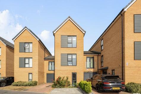 Windstar Drive, South Ockendon, Essex, RM15 5LG