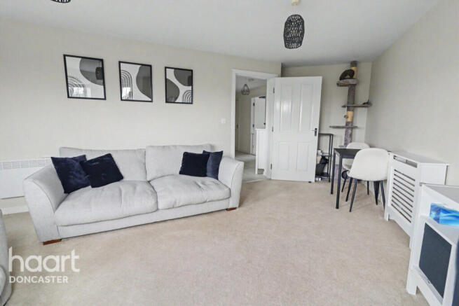 2 bed Apartment for sale Image 7