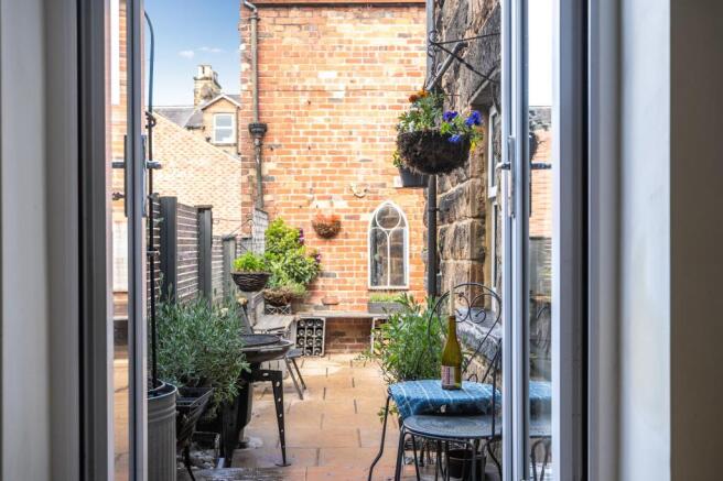 4 bed Terraced for sale Image 10