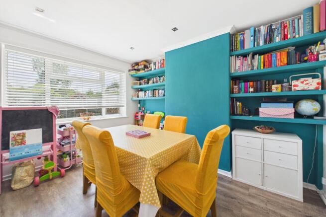 3 bed Semi-Detached for sale Image 5