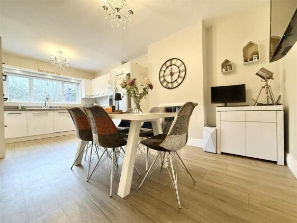 Family Dining Kitchen