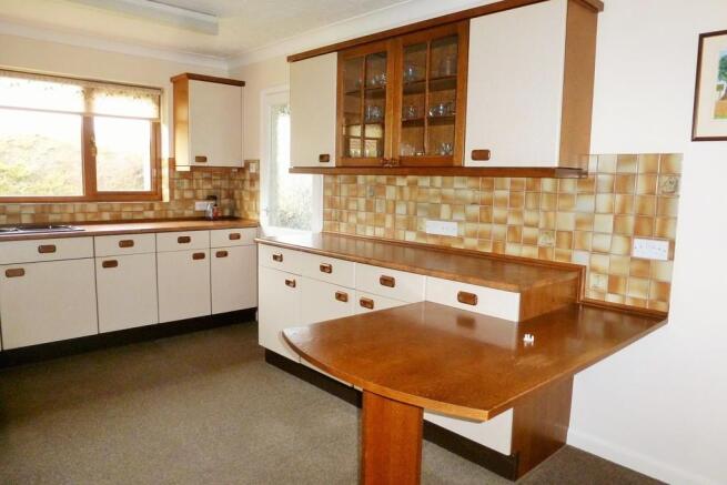 Kitchen Breakfast Bar