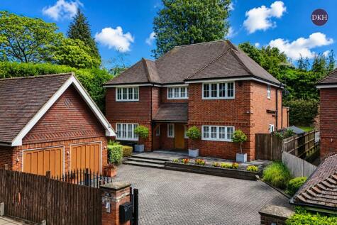 Cottage Close, Cassiobury