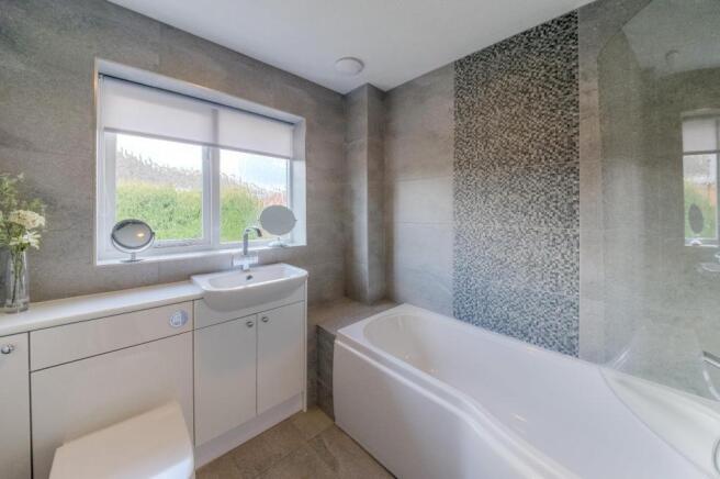 Family Bathroom.jpg