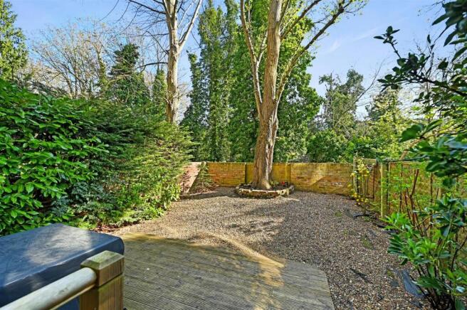 Sinclair Road - Garden