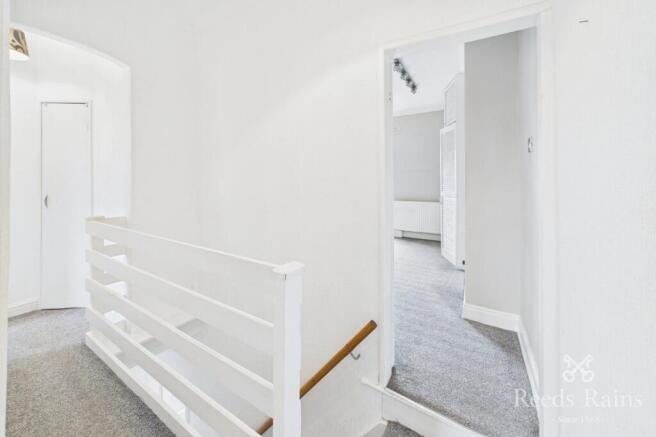 2 bed Terraced to rent Image 9