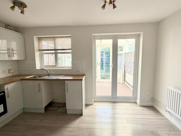 KITCHEN / DINER