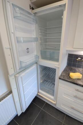 Fridge & Freezer