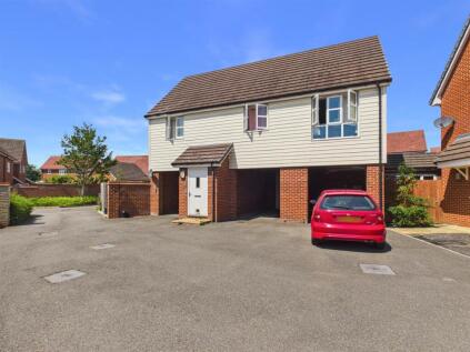 Newton Avenue, Berryfields, Aylesbury