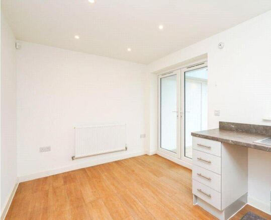 Kitchen (2)