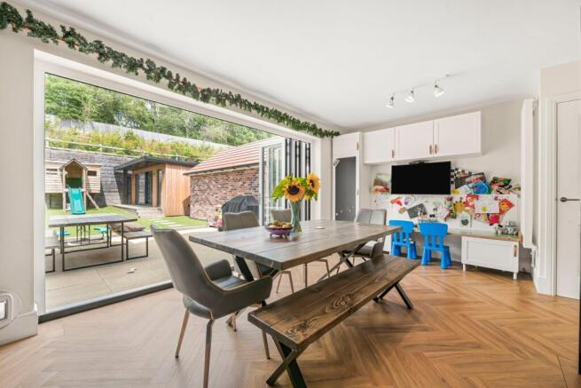 Heron Way, Liphook, Hampshire photo 4