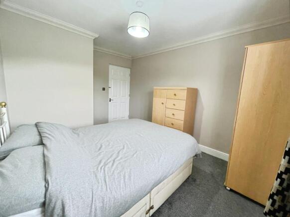 2 bed Ground Flat for sale Image 7