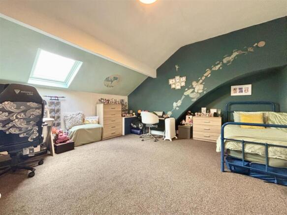 2 bed Terraced for sale Image 11