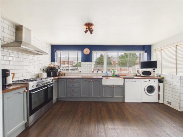 3 bed End of Terrace for sale Image 5