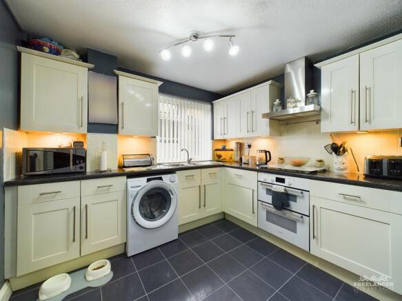 Kitchen 1