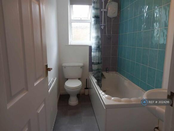 2 bed Terraced to rent Image 11